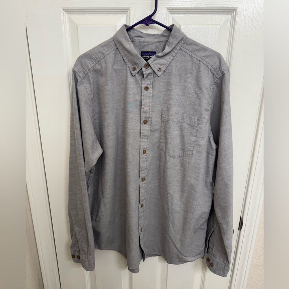 Patagonia Men's Light Gray Casual Shirt